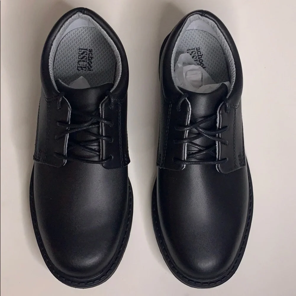 New in box school Issue Black Scholar youth dress shoes 3.5